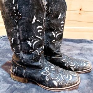 Distressed Cowboy Boots
